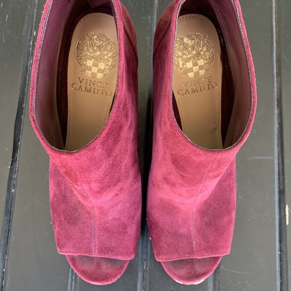 Vince Camuto dark garnet Wallis wedges sz7 - Picture 7 of 8